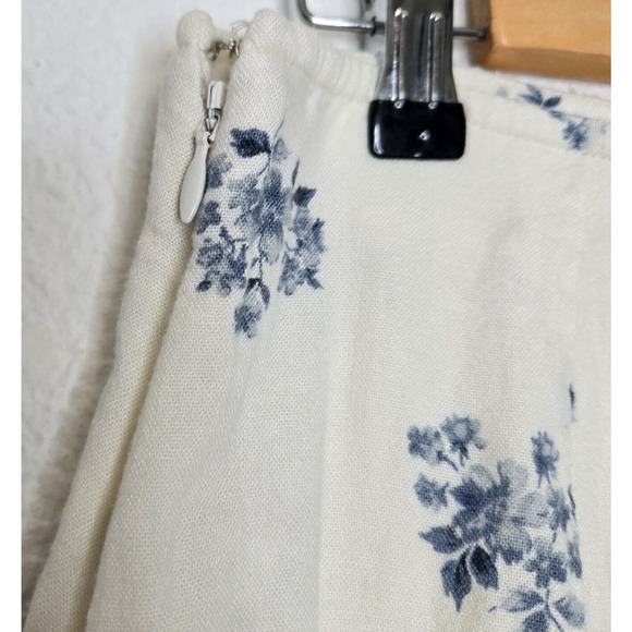 American Eagle Womens Mini Skirt Medium Ivory Blue Ditsy Floral Cotton Blend Y2K - Picture 5 of 8